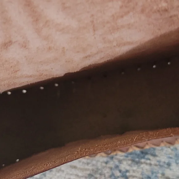 Hand Tooled Vintage Leather Bag - Picture 7 of 16